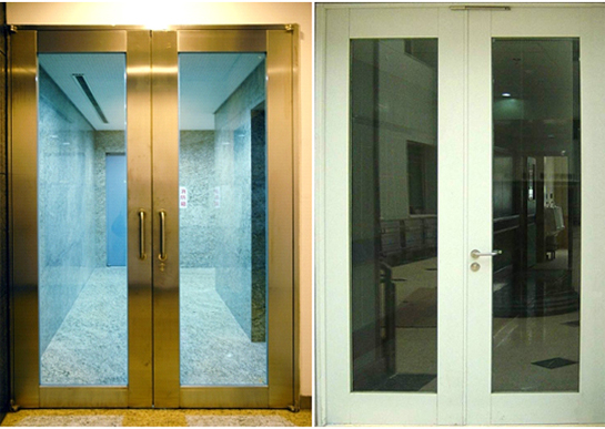 Glass insulation fire door.